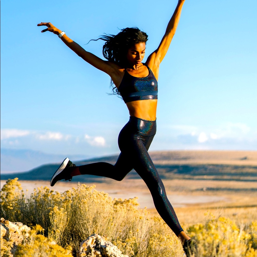 Zyia Blue Twilight All Star Bra and Luxe Hi-Rise 7/8 Leggings